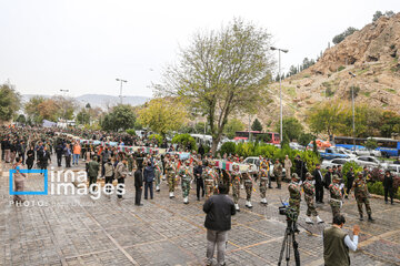 People welcome bodies of anonymous martyrs in southern Iran