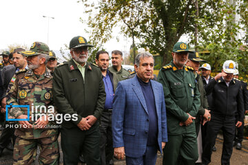 People welcome bodies of anonymous martyrs in southern Iran