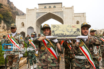 People welcome bodies of anonymous martyrs in southern Iran