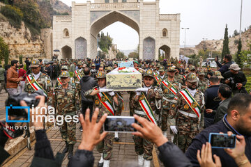 People welcome bodies of anonymous martyrs in southern Iran