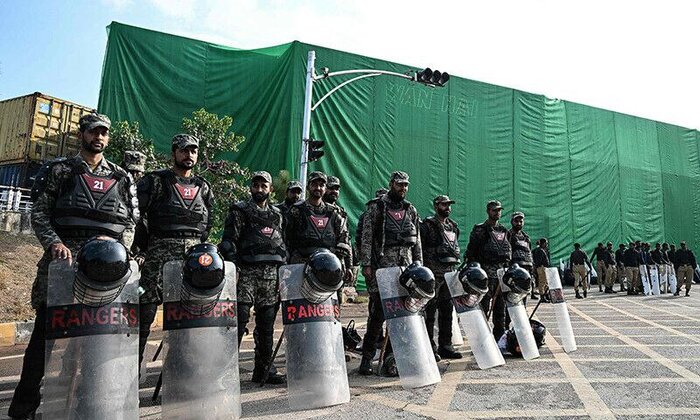 ناآرامیهای سیاسی در پاکستان؛ مخالفان دولت عقب نشینی نمیکنند