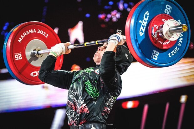 سرمربی تیم ملی بانوان: حسرتی در وزنهبرداری ندارم/ قول مدال نمیدهم