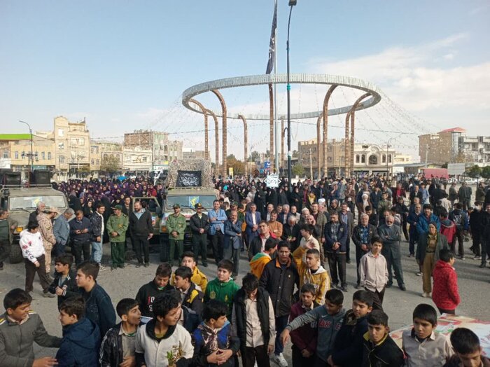 شهید گمنام دفاع مقدس در زرندیه تشییع شد