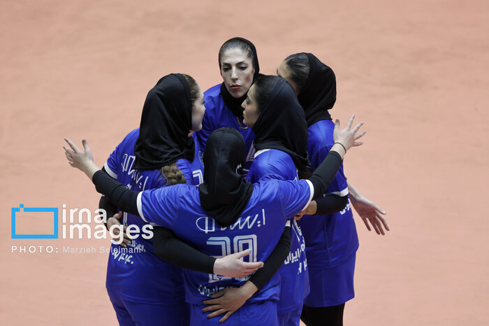 مربی والیبال سایپا: افزایش سقف قراردادها تیمداری در لیگ زنان را سخت کرده است