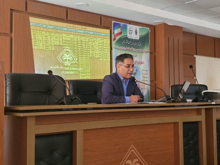 هشتمین دوره ترویجی بهرهوری الگوی «کشت ملی» در هرمزگان برگزار شد