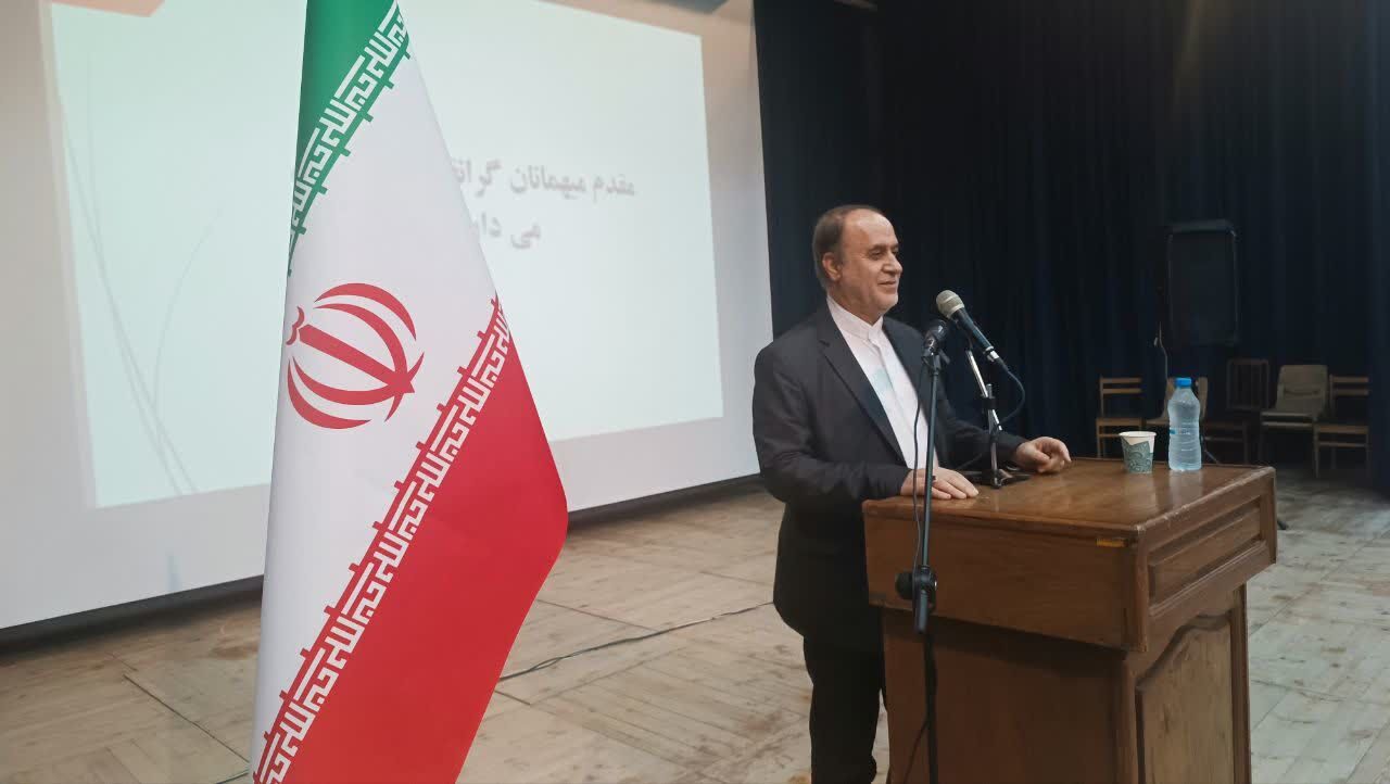 نایب رئیس مجلس: عزم دولت و مجلس حل مشکل گرانی است نایب رئیس مجلس: عزم دولت و مجلس حل مشکل گرانی است