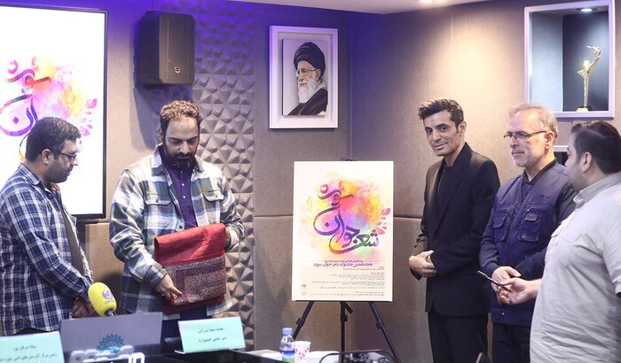 جایگاه شعر را نباید روایت مجالس دید