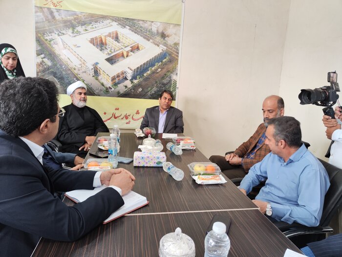 استاندار کرمان: شرایط تامین اعتبار بیمارستان بم را فراهم میکنیم