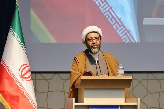 مدیر حوزههای علمیه کشور:طلاب نخبه آداب فرزانگی و نخبگی را بیاموزند