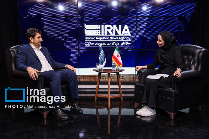 رجیستری آیفون، شروع گشایشها در دولت/ همه پذیرفتهاند وضعیت فیلترینگ باید تغییر کند