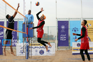 Beach volleyball games of national premier league in northeast Iran