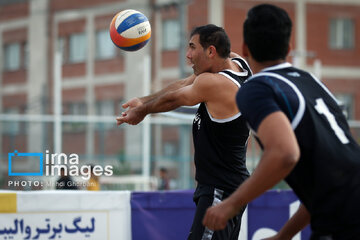 Beach volleyball games of national premier league in northeast Iran