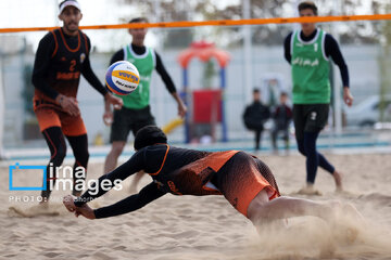 Beach volleyball games of national premier league in northeast Iran