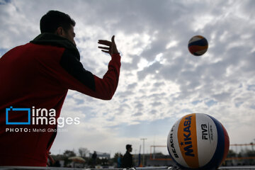 Beach volleyball games of national premier league in northeast Iran