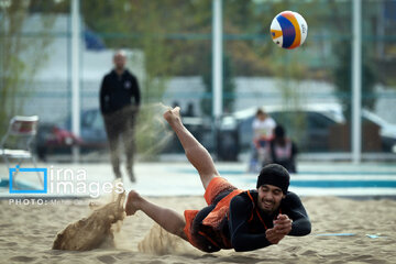 Beach volleyball games of national premier league in northeast Iran