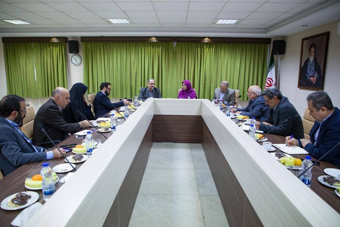 نقشآفرینی هنرمندان برای حاکمیت راهگشاست/ تاکید بر تقویت اقتصاد هنر