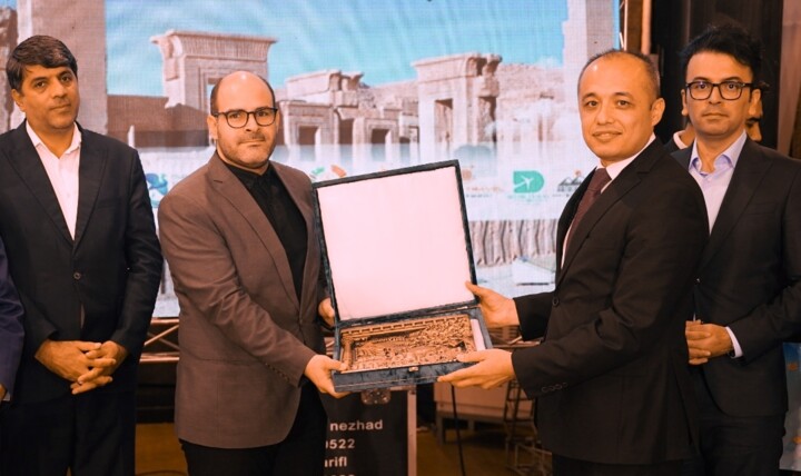 رونق گردشگری از شیراز؛ امیدواری به توسعه مراودات فرهنگی با دوشنبه تاجیکستان