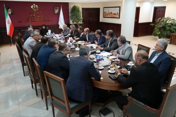 تامین مالی طرحهای کرمان در دیدار استاندار با وزیر راه پیگیری شد