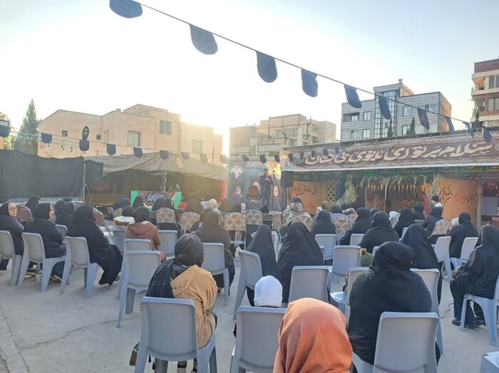 اهدای سود فروش غرفههای نمایشگاه سوگواره فاطمی پاکدشت به مردم غزه