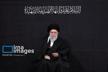 Supreme Leader attends mourning ceremony of Hazrat Fatemeh (PBUH)