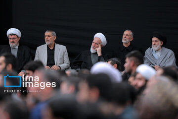 Supreme Leader attends mourning ceremony of Hazrat Fatemeh (PBUH)