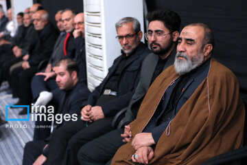 Supreme Leader attends mourning ceremony of Hazrat Fatemeh (PBUH)