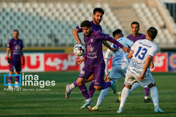 Iran's Pro-League: Esteghlal Khouzestan beats Havadar