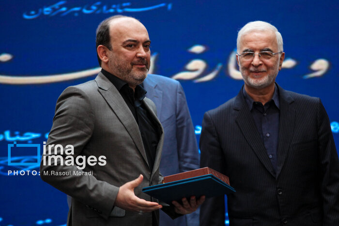 حاشیهنگاری؛ از لبخوانی تا حرفهای خصوصی اما عیان شده در معارفه استاندار هرمزگان