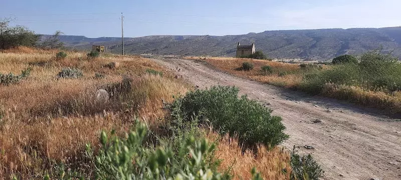 گور دختر، آرامگاهی بازمانده از هخامنشیان