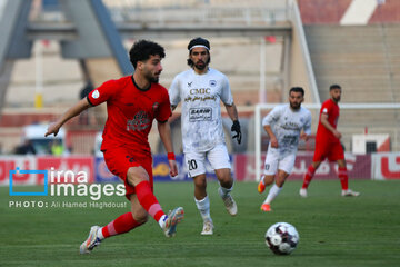 Iran's Pro-League: Tractor vs. Chadormalou