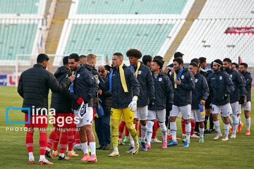 Iran's Pro-League: Tractor vs. Chadormalou