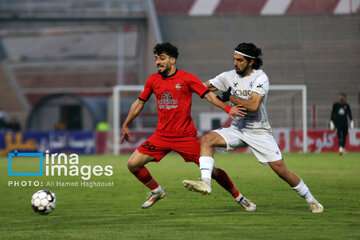 Iran's Pro-League: Tractor vs. Chadormalou