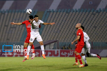 Iran's Pro-League: Tractor vs. Chadormalou