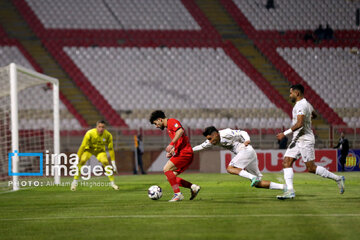 Iran's Pro-League: Tractor vs. Chadormalou