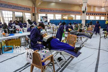 Healthcare personal render voluntary services in northeast Iran