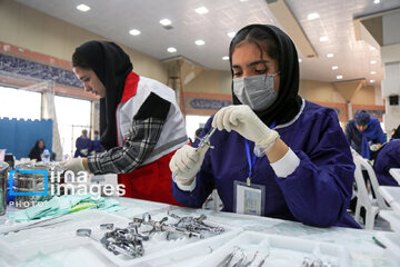 Healthcare personal render voluntary services in northeast Iran