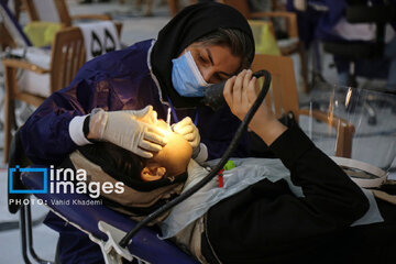 Healthcare personal render voluntary services in northeast Iran