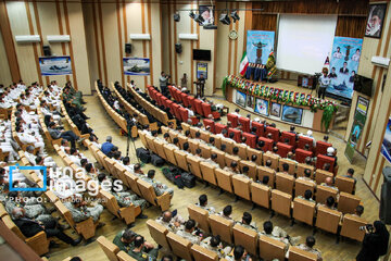 Families of Sahand martyrs receive Order of Sacrifice