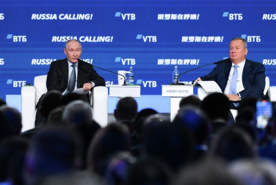 Russian president hails growing economic cooperation with Iran Russian president hails growing economic cooperation with Iran