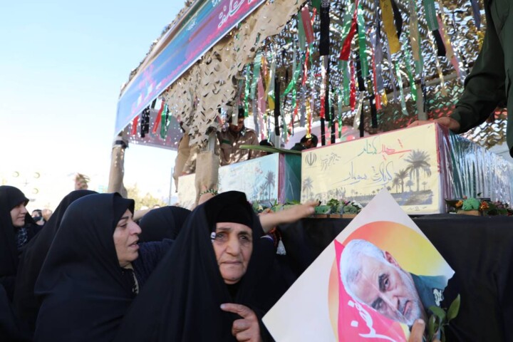 شمیم بهشت در تشییع پیکر شهدای گمنام در ایلام پیچید