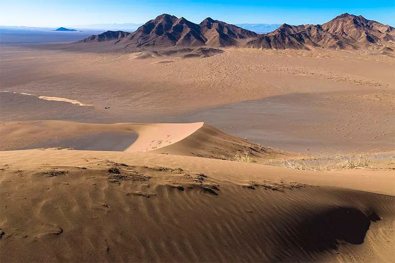 کویر پلوند در خراسان جنوبی؛ محل تلاقی کویر و کوهستان