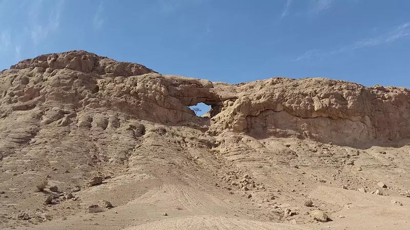 کویر پلوند در خراسان جنوبی؛ محل تلاقی کویر و کوهستان