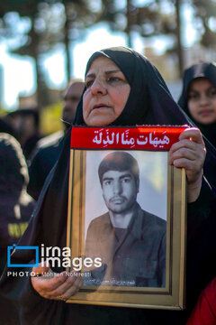 Iranians bid farewell to 300 anonymous martyrs across Iran