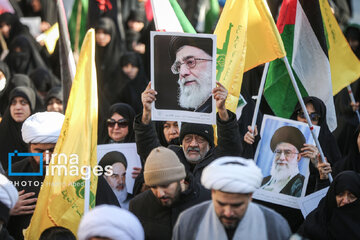 Iranians bid farewell to 300 anonymous martyrs across Iran