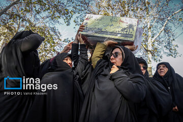 Iranians bid farewell to 300 anonymous martyrs across Iran