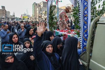 Iranians bid farewell to 300 anonymous martyrs across Iran