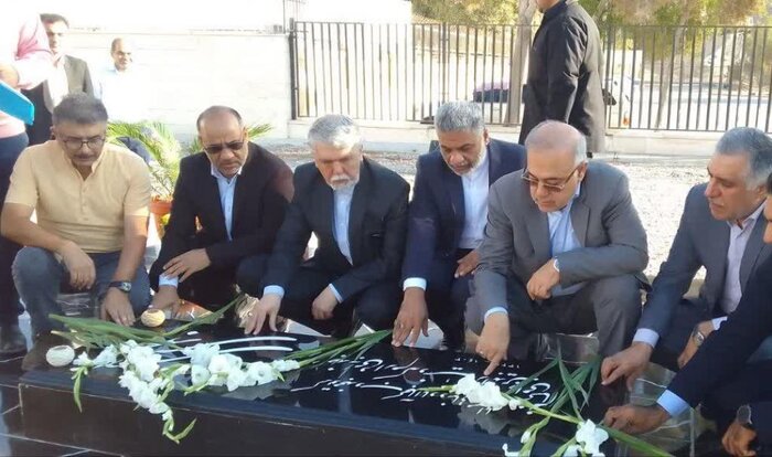 وزیر فرهنگ با راهاندازی «خانه ادبیات بهمنی» در هرمزگان موافقت کرد