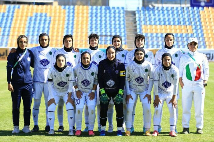 قدرت‌نمایی سیرجانی‌ها در لیگ برتر فوتبال زنان/ پوکر گل‌گهر در تقابل با آوا تهران