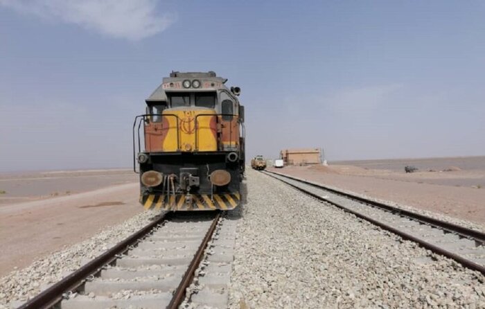 حملونقل مسافر استان یزد، ریل دارد اما قطار نه
