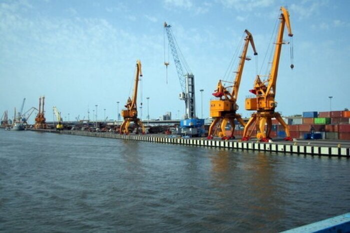 ورود دستگاه قضا برای تعیین تکلیف کالاهای متروکه در بندر فریدونکنار